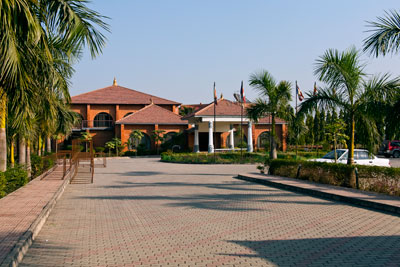 Lumbini Garden New Crystal Hotel